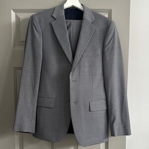 Tommy Hilfiger Classic Gray Men's Suit